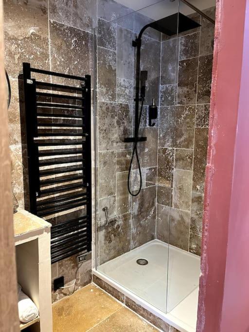 La Suite, Avec Jacuzzi & Sauna Apartment