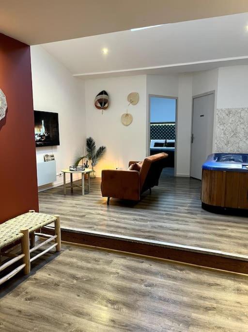 La Suite, Avec Jacuzzi & Sauna Muret